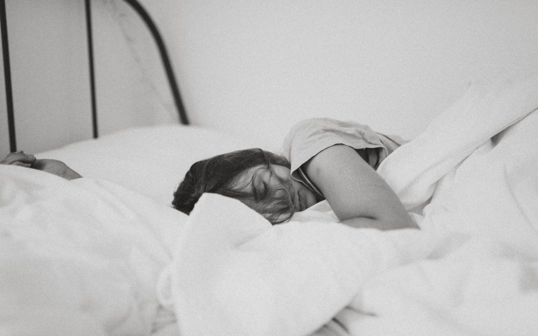 THE RELATIONSHIP BETWEEN SLEEP AND WEIGHT
